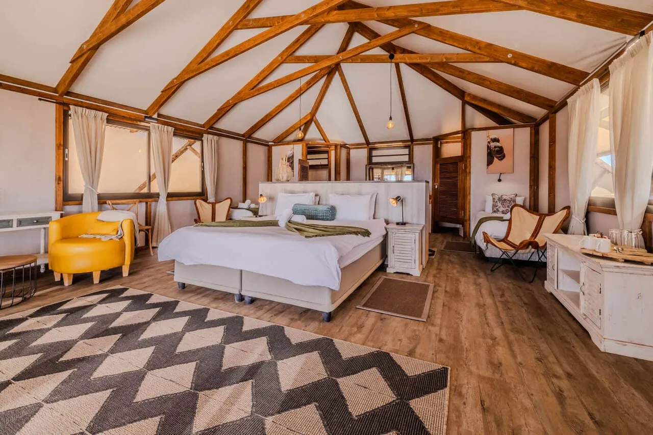 Luxurious Rooms in the desert